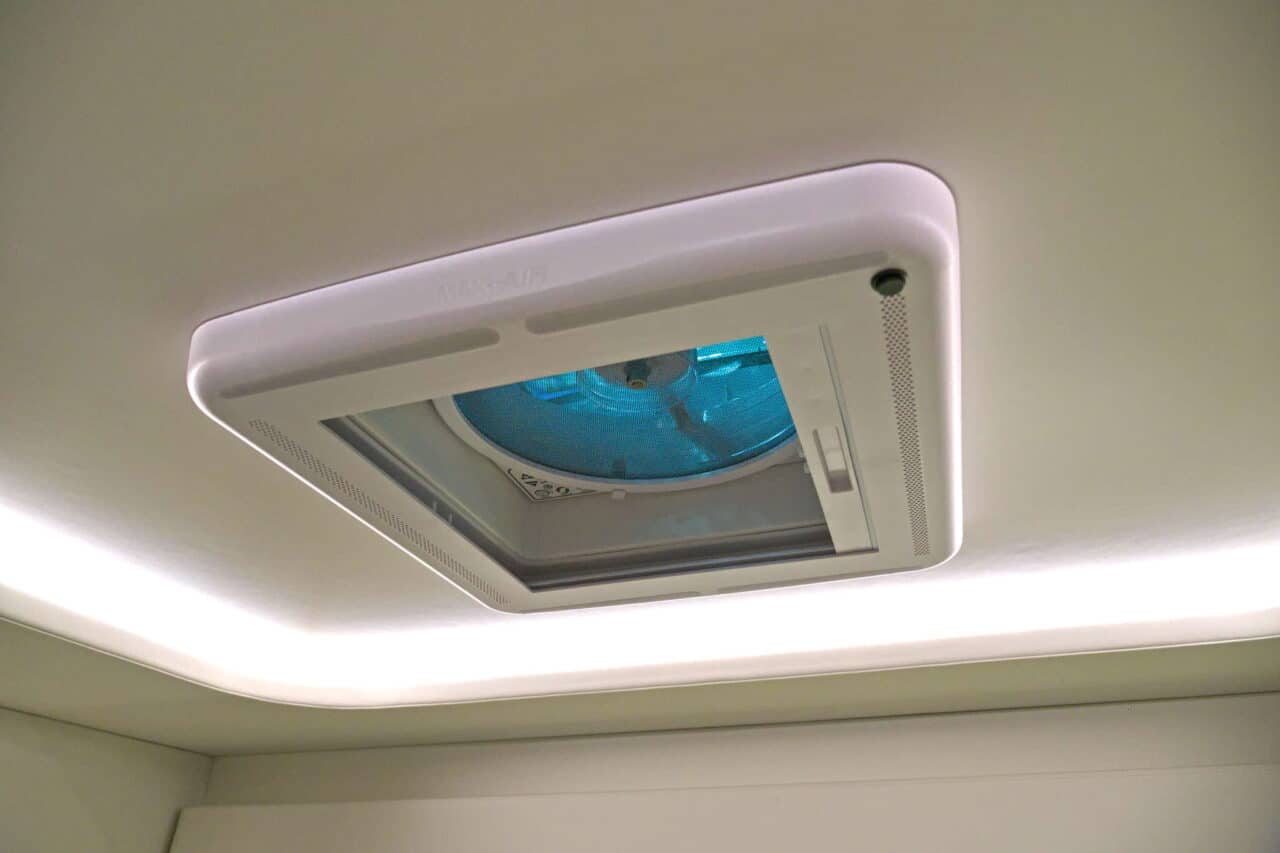 Deddle RV Carbonic Liner 78 - Klimatyzacja Caravan Salon 2024