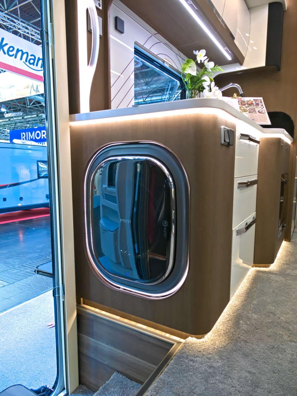 Deddle RV Carbonic Liner 78 - Pralka Salon przyczep kempingowych 2024