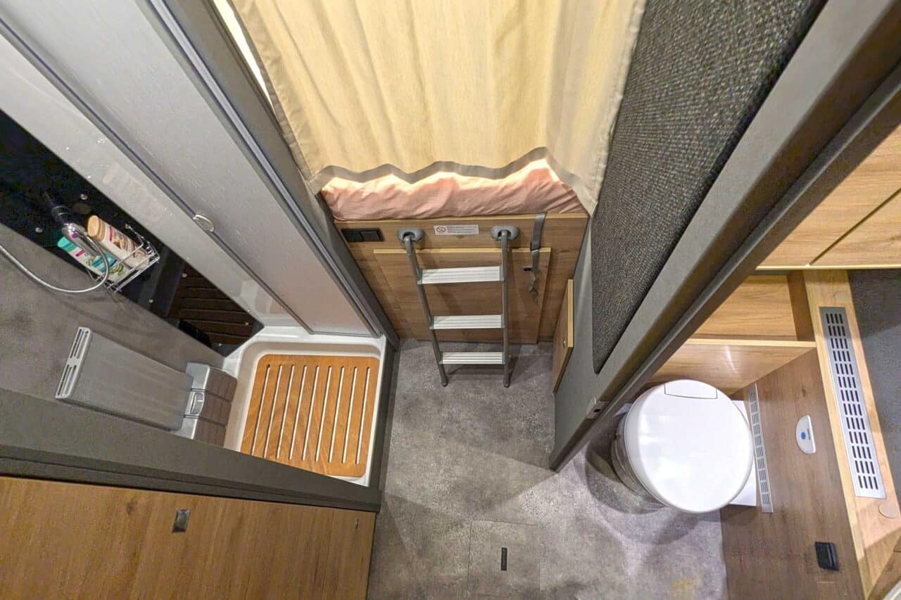 dethleffs xl family a caravan salon 2024 bad