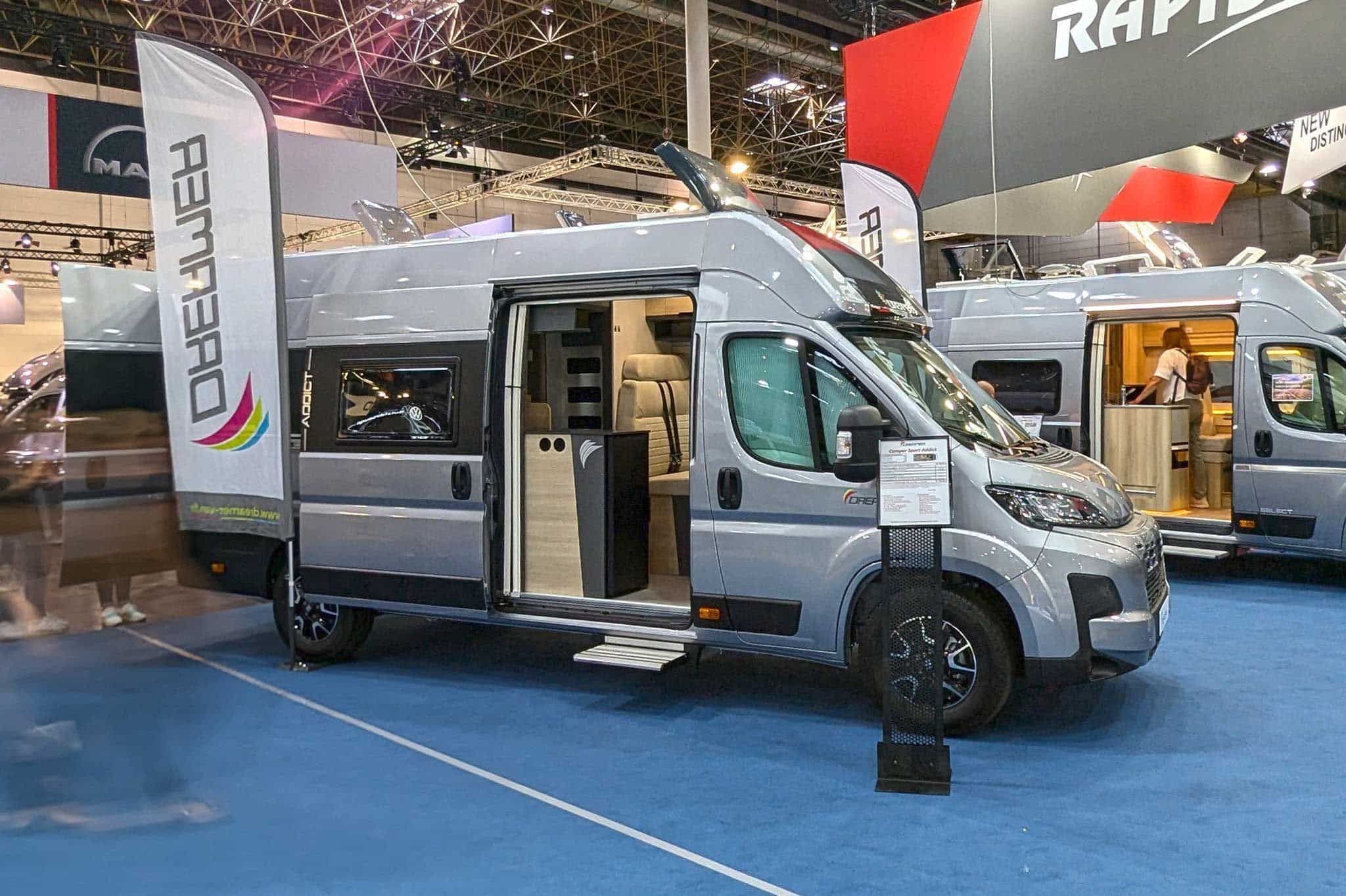 Innovations Caravan Salon 2024: Dreamer Sport Addict – praktyczny van panelowy dla motocyklistów i quadowców