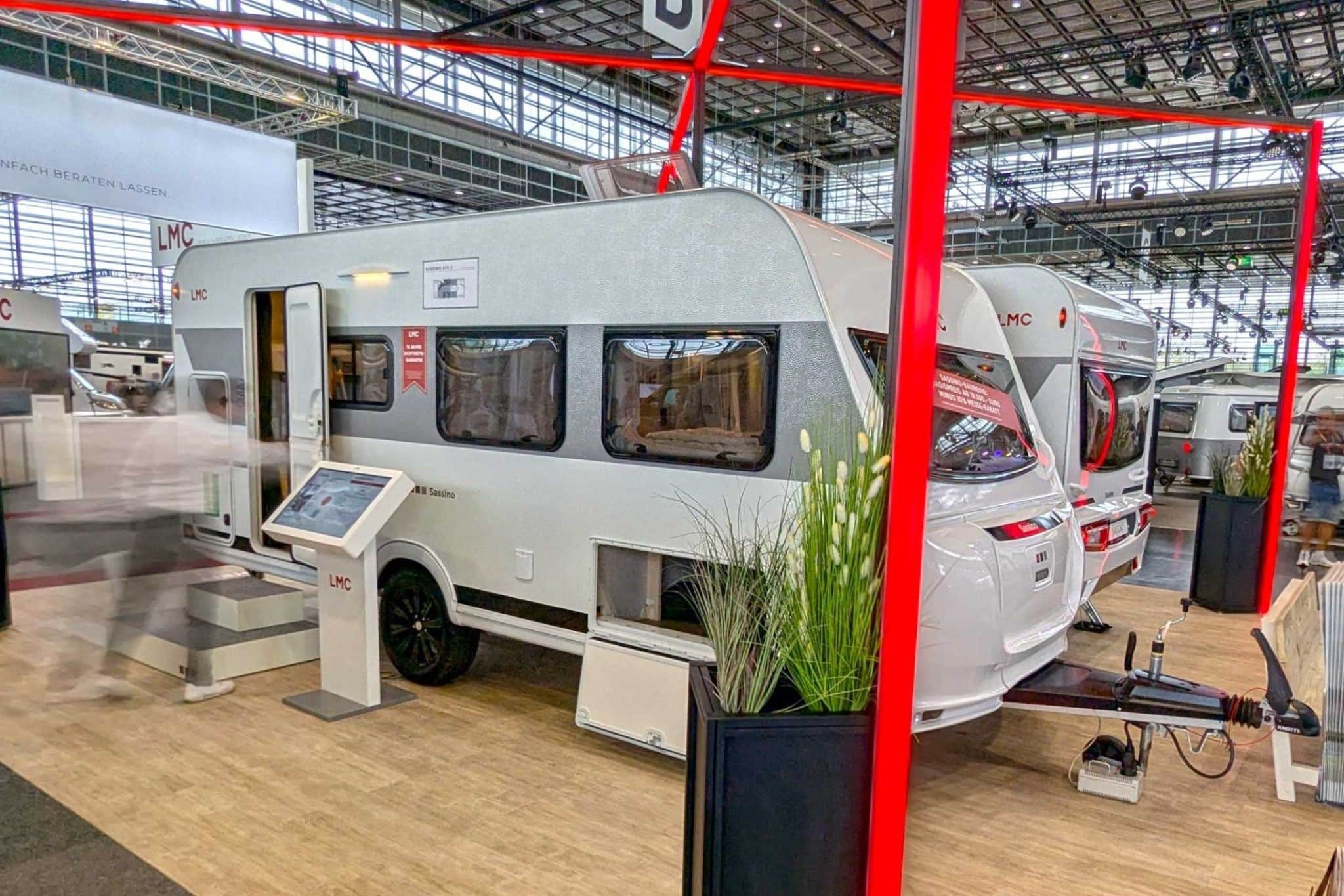 Innovations Caravan Salon 2024: LMC Sassino 470 K – przestronna przyczepa kempingowa dla dużych rodzin