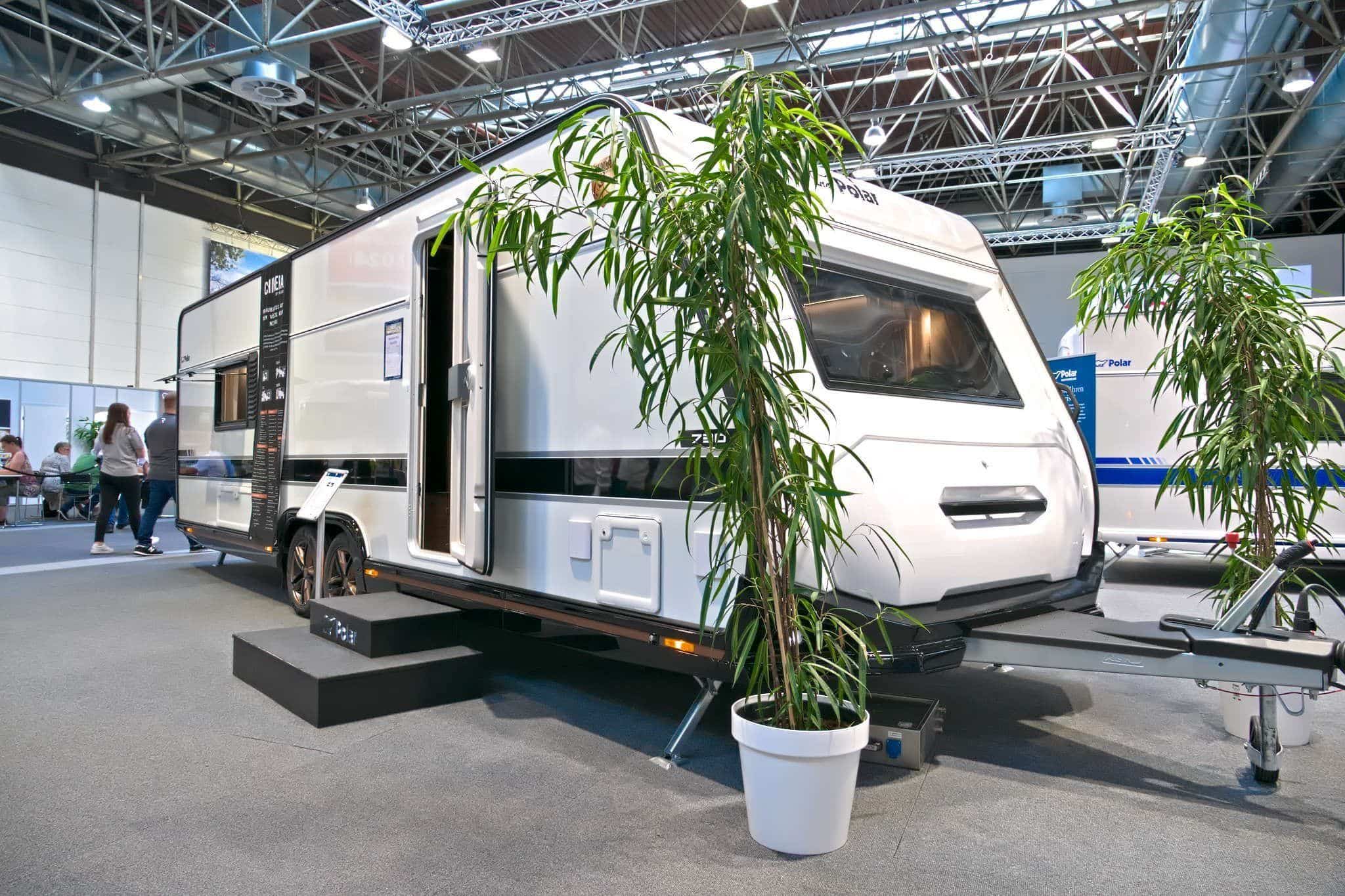 Polar Chimera 730 BSL – Zimowa przyczepa kempingowa klasy premium dla luksusowych kamperów