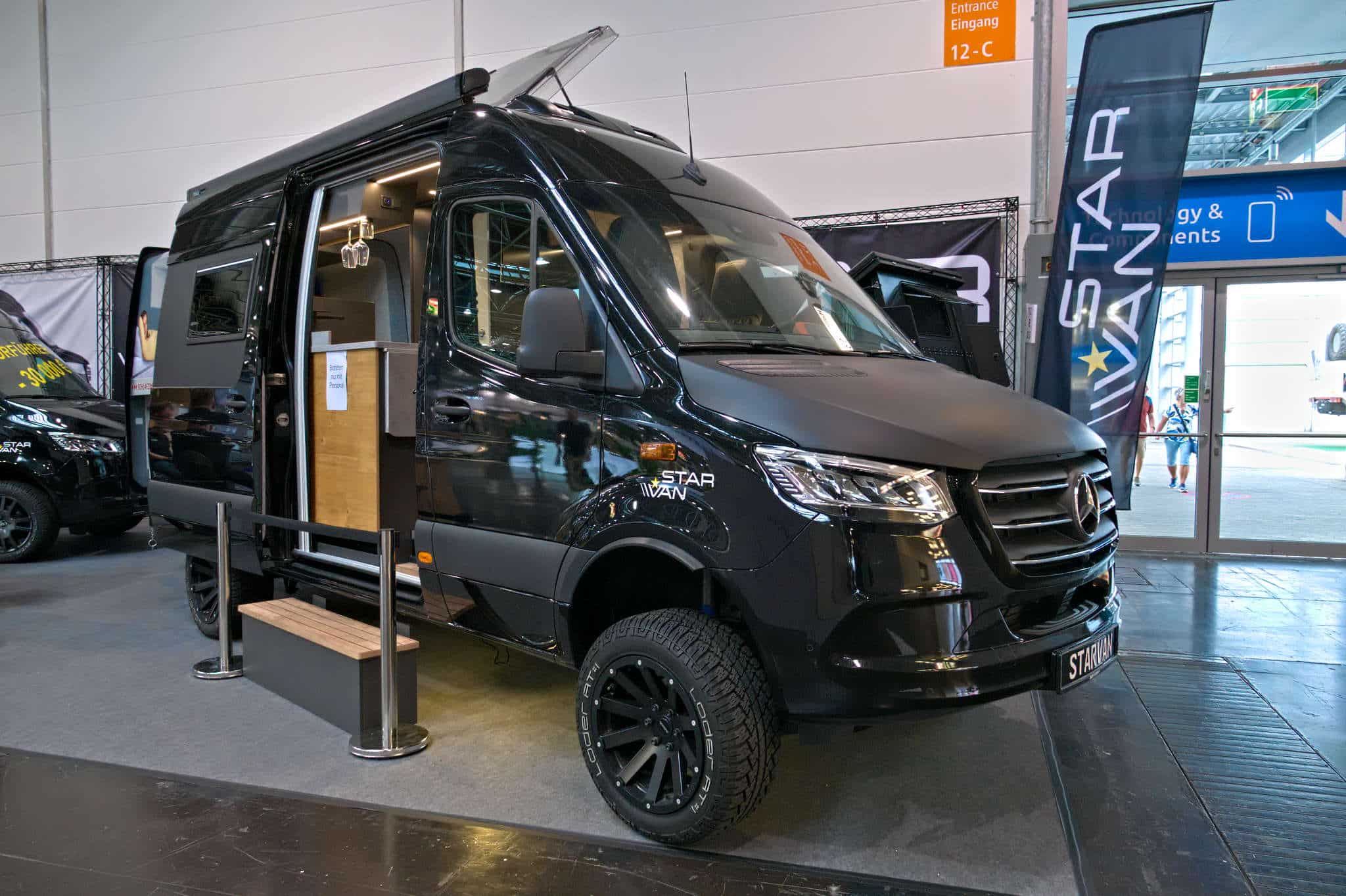 Starvan Cruiser i Rebel 4×4 (2025): Więcej przestrzeni życiowej pomimo kompaktowych wymiarów dzięki wysuwanej tylnej kanapie