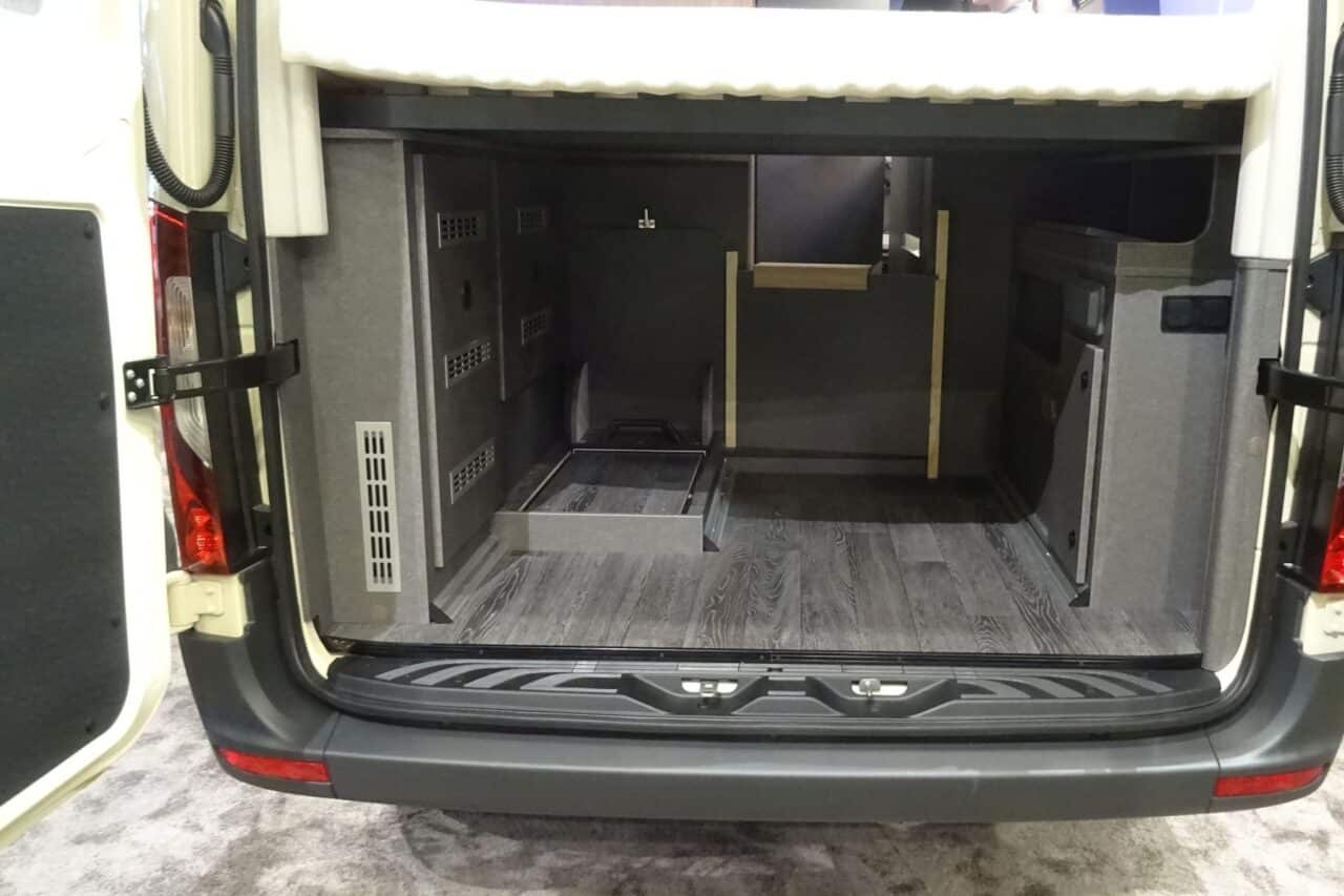 weinsberg x pedition 600 mq heck stauraum caravan salon c katja scholz