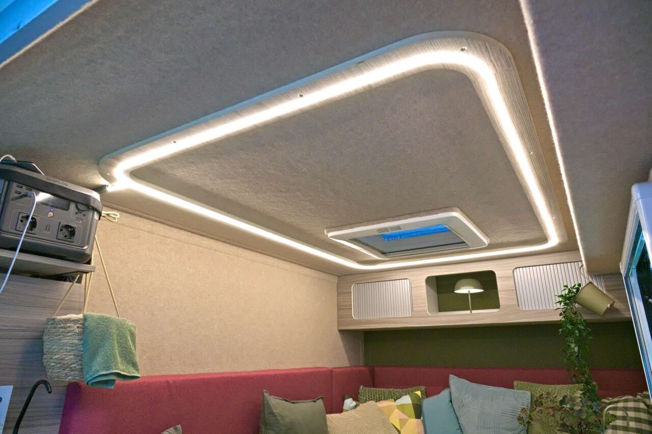 7even50 dachluke und led caravan salon 2024 c jalil landero flores