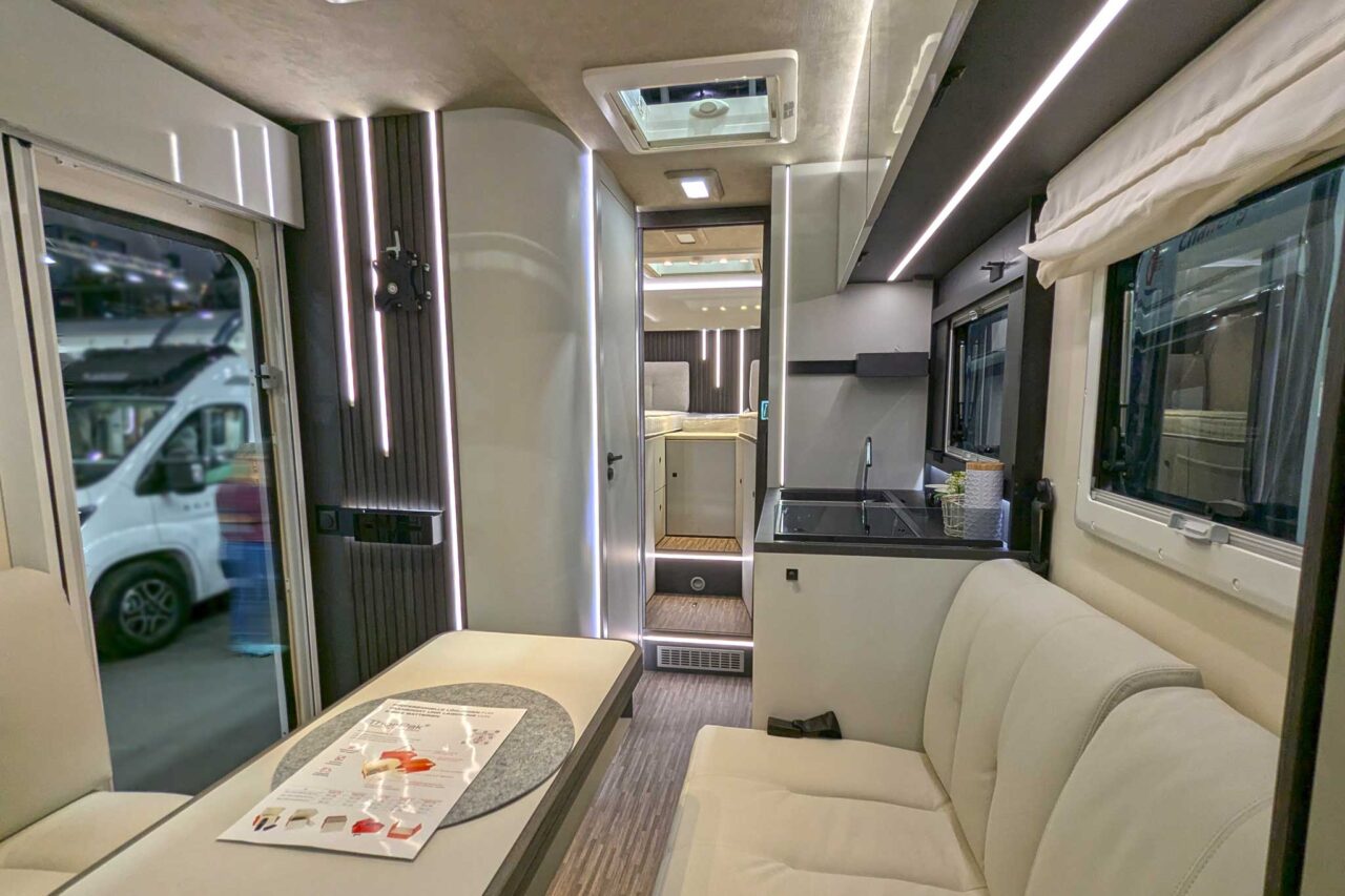 Mobilvetta Kea Compact (2025): Samochody kempingowe o wysokiej jakości wykonania i innowacyjnym wystroju wnętrza 3 Kea Kompakt 64 Interieur 3067